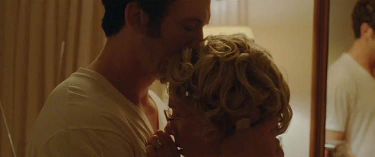 PT_Stills_RGB_k Paper Tiger estreia em Cannes sob aplausos e conquista crítica internacional com elenco liderado por Scarlett Johansson e Adam Driver